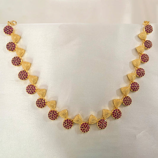 Exquisite gold-plated necklace with ruby stone bow pendant – elegant and feminine jewelry for women