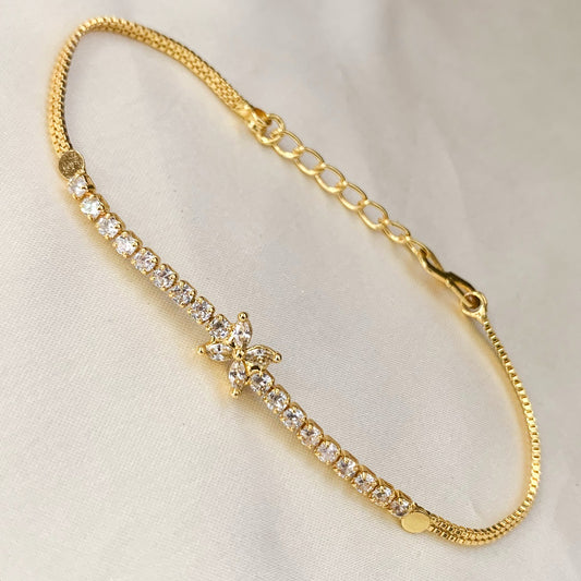 Elegant Gold-Plated American Diamond Floral Chain Bracelet