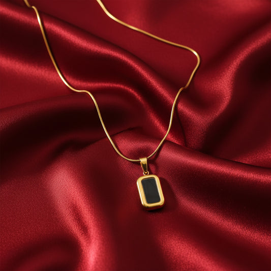 Black Onyx Rectangle Pendant Necklace – 18K Gold Plated