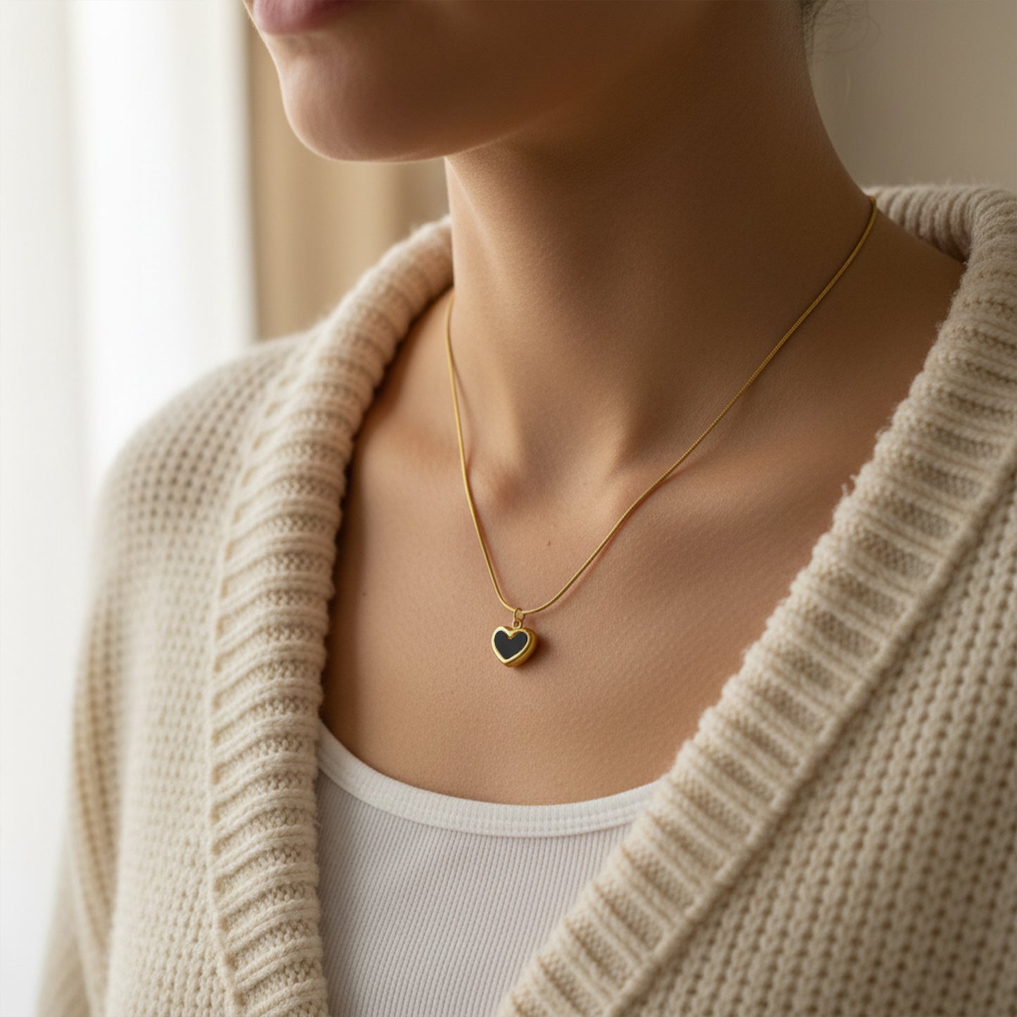 Black Heart Pendant Necklace – 18K Gold Plated