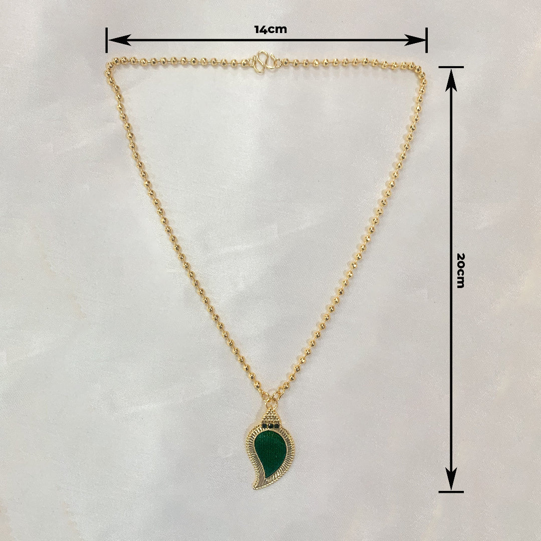 Traditional South Indian necklace with gold-toned ball chain and Manga Palakka design – classic jewelry for weddings and cultural events