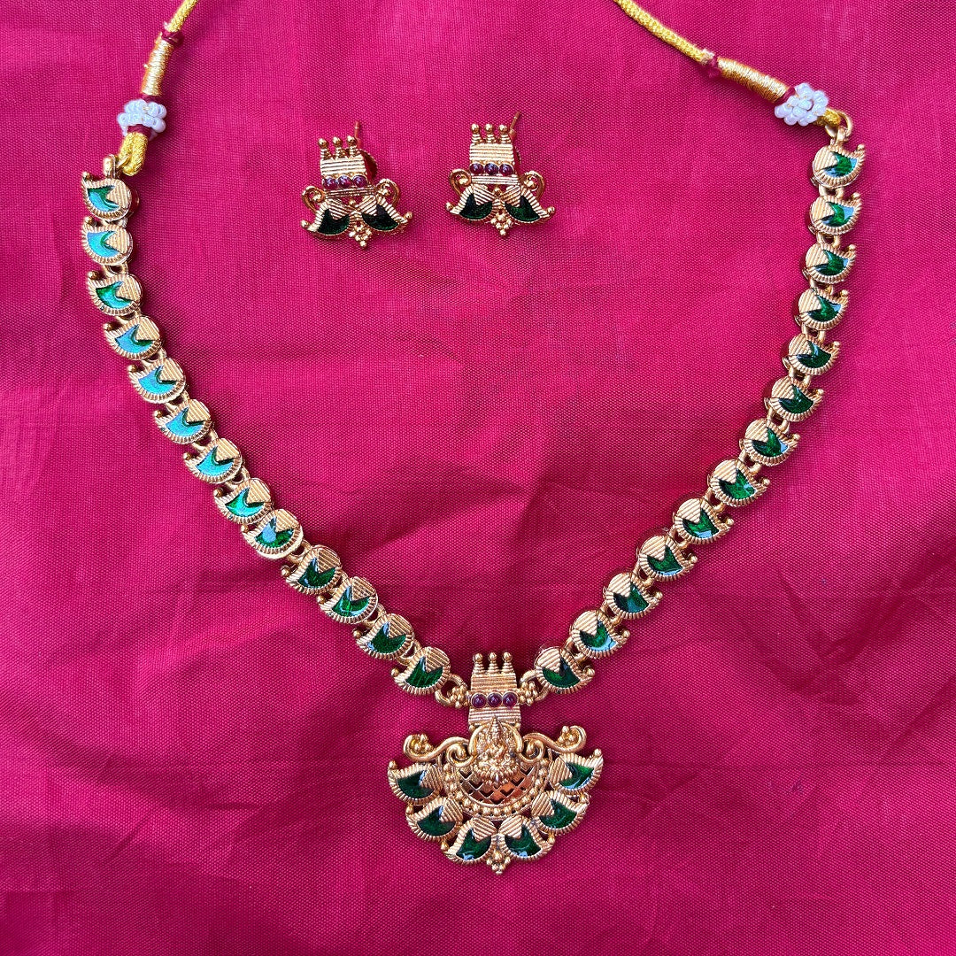 Gold-Plated Kemp Mango Mala Necklace with Green Stones & Lakshmi Pendant – Earrings Included